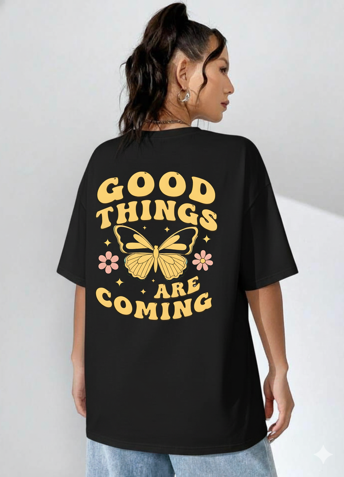 😊Good Things Are Coming❤️✌️-Unisex Oversized Classic T-Shirt